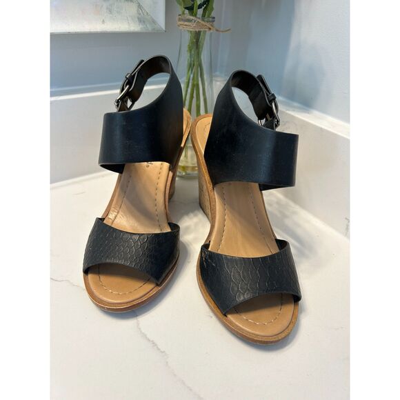 Black Wedge Sandals Women's Size 6 - Picture 1 of 8